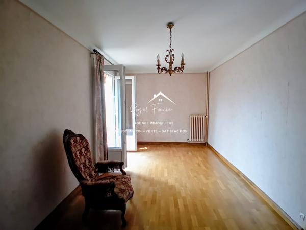 Beau pavillon individuel, avec sa terrasse