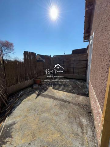 Maison de campagne, proche des commerces