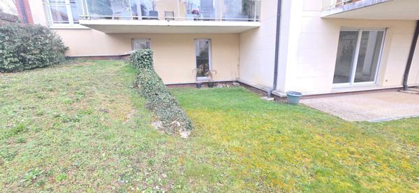 Quartier Chanzy Chartres, Grand T2 avec terrasse, jardin et parking