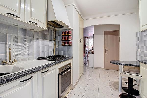 Appartement Marseille 3 pièces avec balcon + Cave dans le 4 -ème Arrondissement