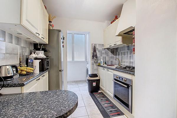 Appartement Marseille 3 pièces avec balcon + Cave dans le 4 -ème Arrondissement