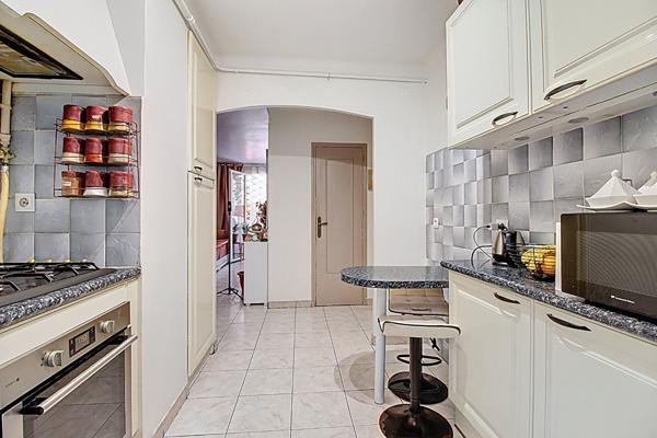 Appartement Marseille 3 pièces avec balcon + Cave dans le 4 -ème Arrondissement