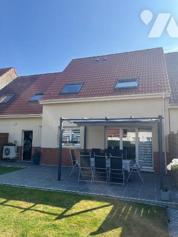 Maison avec 4 chambres, garage, jardin