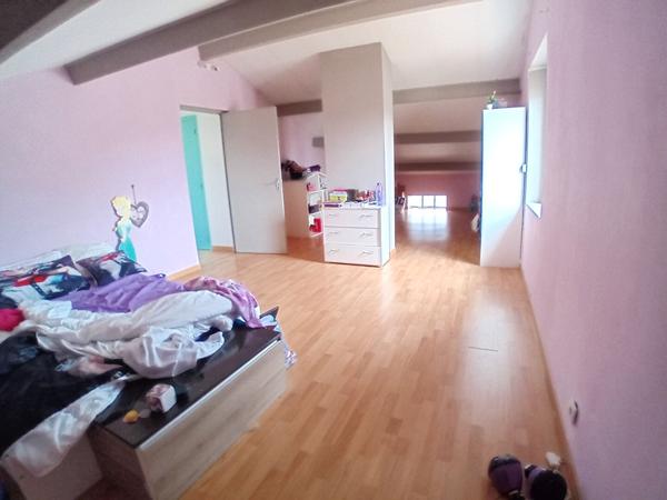 Lescure D Albigeois . Maison de 259 m²