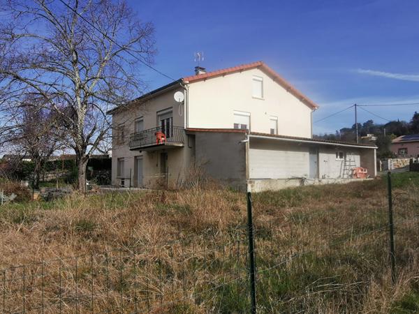 Lescure D Albigeois . Maison de 259 m²