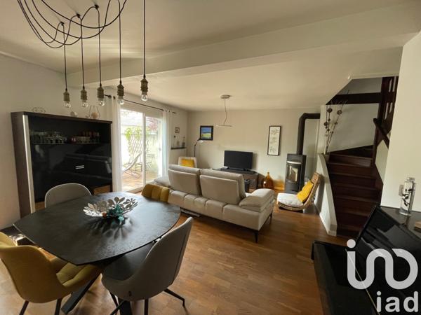 Maison à vendre 6 pièces 110 m² Le Coudray-Montceaux