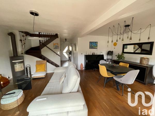 Maison à vendre 6 pièces 110 m² Le Coudray-Montceaux