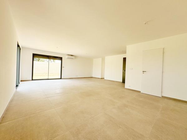 Maison neuve de 116 m23 sur une parcelle de 816 m2