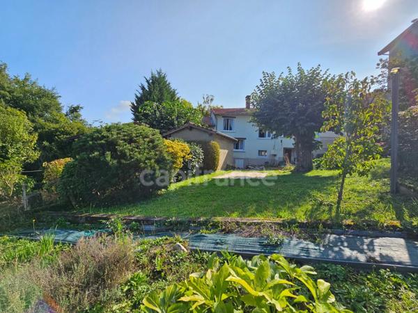 Maison à vendre 3 pièces AVEC UN GRAND GARAGE ET JARDIN PANISSIERES (42)