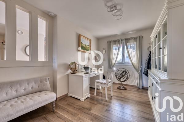 Maison à vendre 8 pièces 237 m² Lagny-sur-Marne