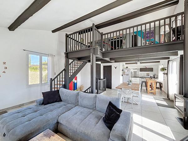 EXCLUSIVITE - MAISON EN PIERRE DE 129 M² SUR 900 M² DE TERRAIN