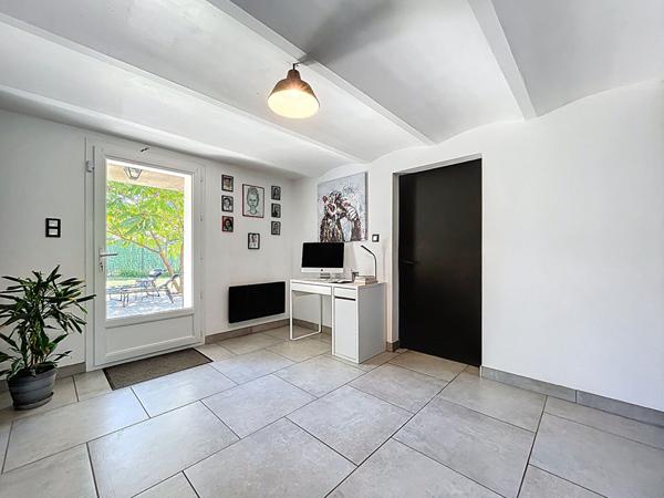 EXCLUSIVITE - MAISON EN PIERRE DE 129 M² SUR 900 M² DE TERRAIN