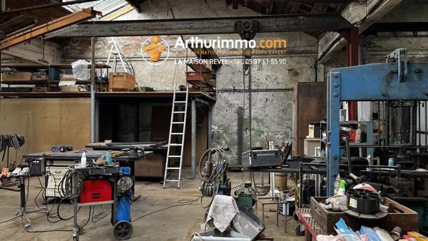 Vente                                                      Local commercial
                        
                                                            à Puylaurens