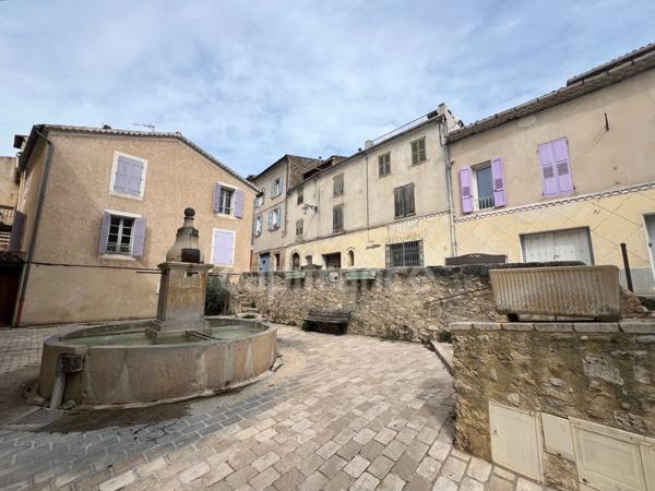 Maison à vendre 6 pièces proche de GREOUX LES BAINS (04)