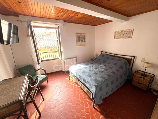 Maison à vendre 6 pièces proche de GREOUX LES BAINS (04)