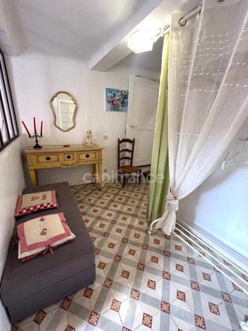 Maison à vendre 6 pièces proche de GREOUX LES BAINS (04)