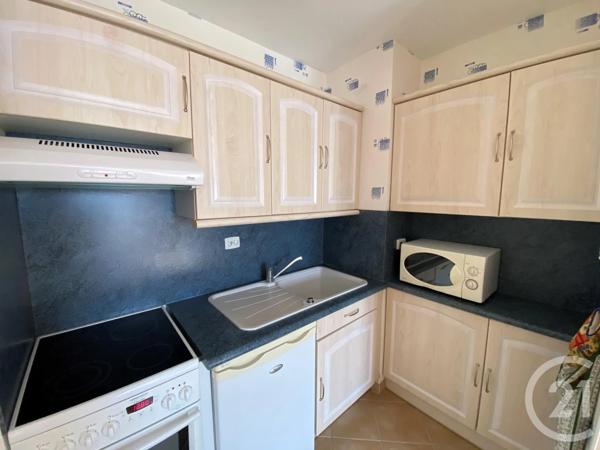 Appartement F4 à vendre  4 pièces - 43,37 m 2   COURSEULLES SUR MER  - 14