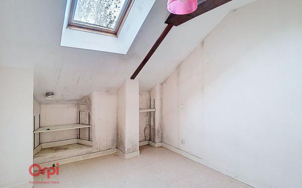 Maison à vendre    3 pièces • 28 m2 Nantes