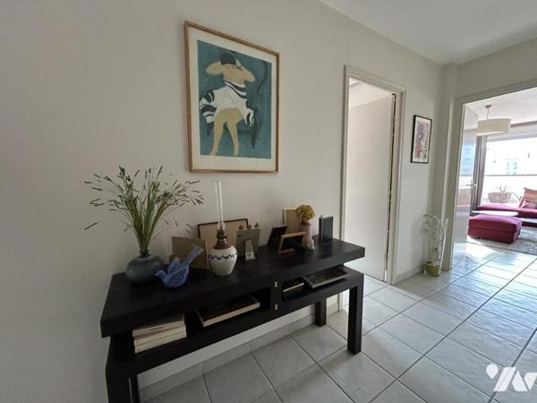 Montélimar, appartement au dernier étage 116.47m2 hab env., double garages.