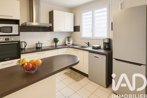 Maison à vendre 4 pièces 97 m² Saint-Pantaléon-de-Larche