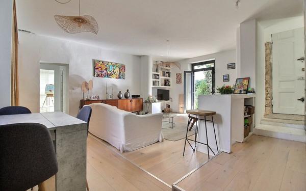 Appartement à vendre    4 pièces • 106 m2 Marseille 10