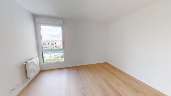Location                                                      Appartement
                        
                     2 pièces                      42 m2                     à Ferrières-en-Brie