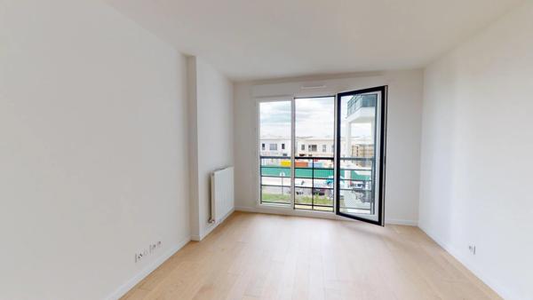 Location                                                      Appartement
                        
                     2 pièces                      42 m2                     à Ferrières-en-Brie