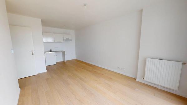 Location                                                      Appartement
                        
                     2 pièces                      42 m2                     à Ferrières-en-Brie