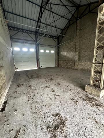 Bâtiment / Entrepôt - PROCHE DE REIMS