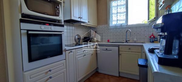 Maison située  à GOUX, 240 m² sur un terrain de plus de 11 000 m² entièrement clos.