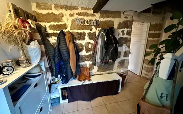 Maison à louer    2 pièces •  Brive-la-Gaillarde