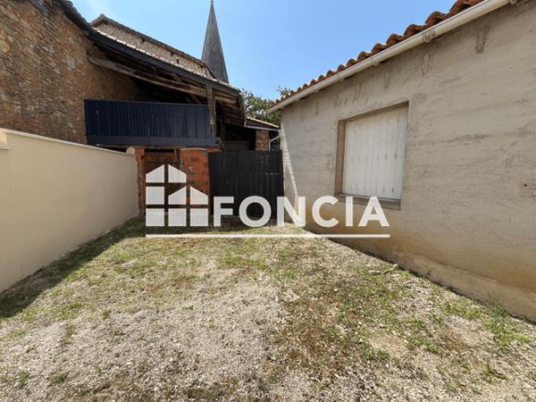 Location Maison 3 pièces 71.96 m² - 6 PLACE SADI CARNOT St Claud 16450