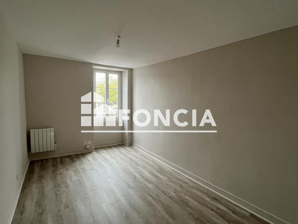 Location Maison 3 pièces 71.96 m² - 6 PLACE SADI CARNOT St Claud 16450