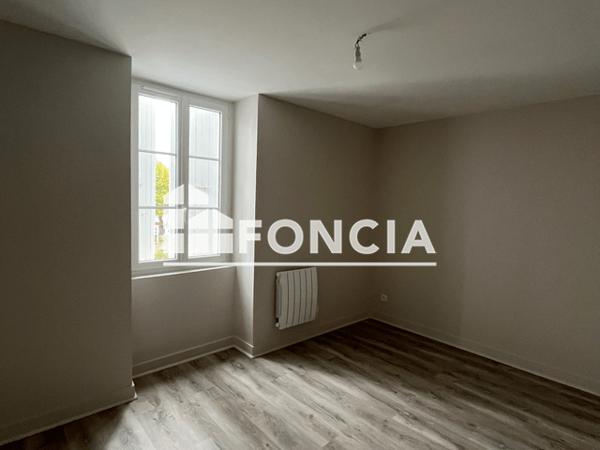 Location Maison 3 pièces 71.96 m² - 6 PLACE SADI CARNOT St Claud 16450