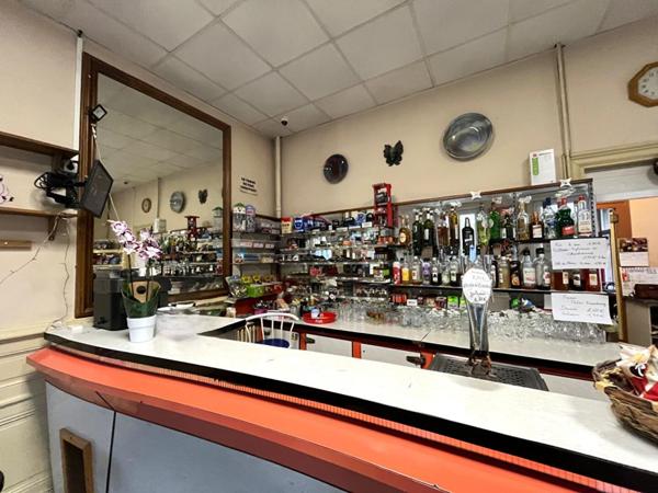 immeuble de caractère en pierre-270m²-fort potentiel locatif