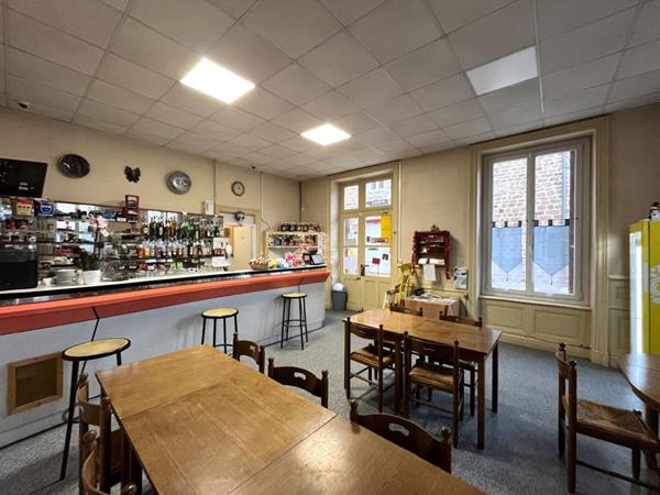 immeuble de caractère en pierre-270m²-fort potentiel locatif