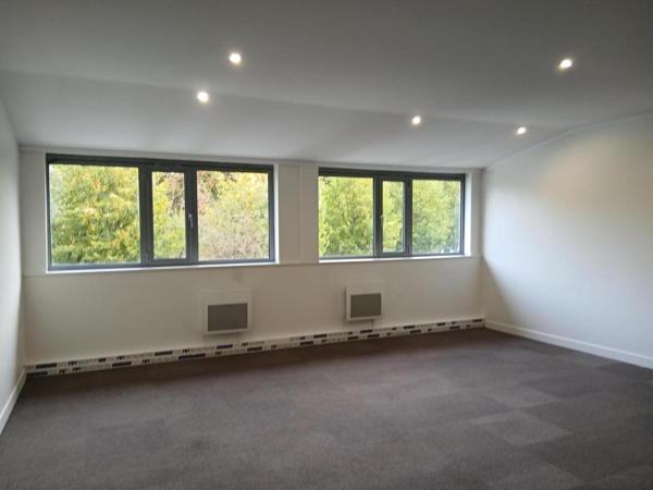 Location Bureau 101 77420 Champs Sur Marne 809523