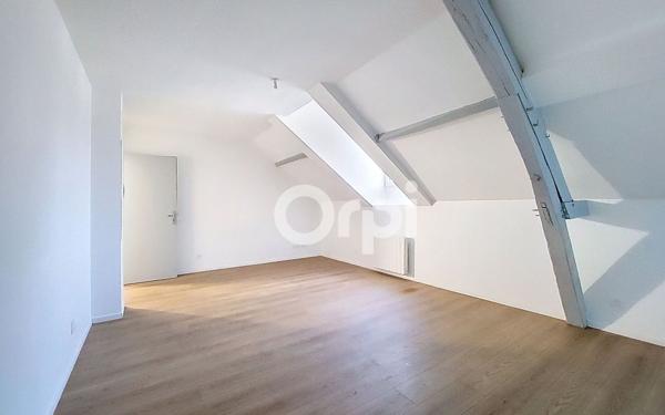 Appartement à louer    1 pièce • 29,80 m2 Creil