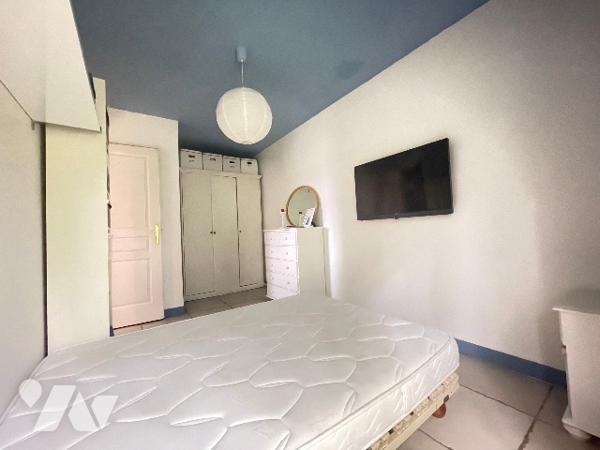 Maison type chalet écologique au cœur des bois