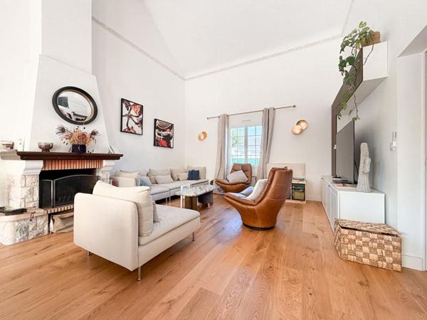 Maison à vendre à la La Chapelle sur Erdre 3 chambres et un bureau