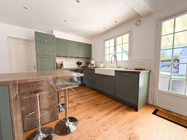 Maison à vendre à la La Chapelle sur Erdre 3 chambres et un bureau