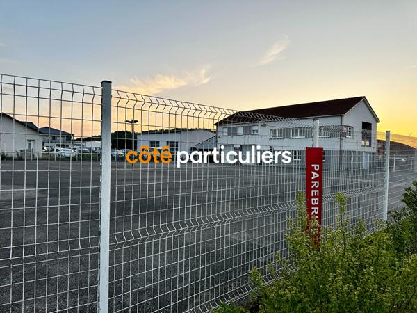 Location Local commercial135 m² - 1 Pièce - CHARMES (88130)