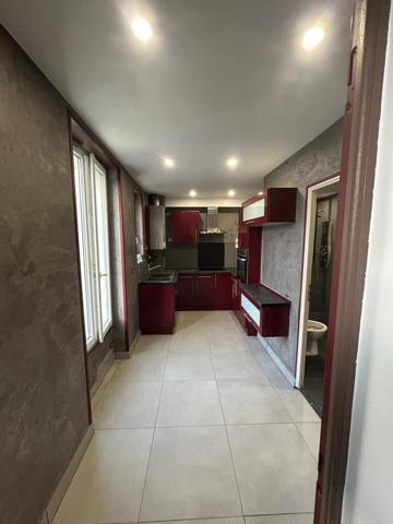 3 pièces - 2 chambres - 71 m² + grenier 18 m² à aménager - 2/2 étage