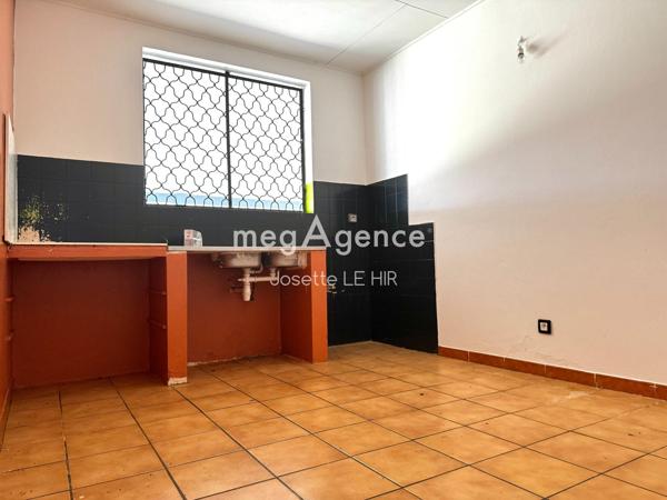 Maison à MACOURIA, 97355 - 3 pièces 84m²