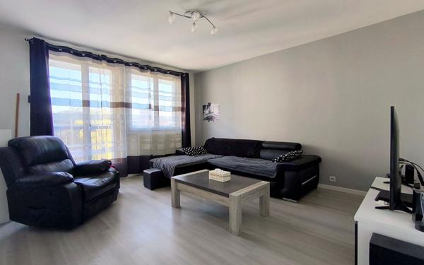 Appartement à vendre    4 pièces • 74 m2 Corbeil-Essonnes