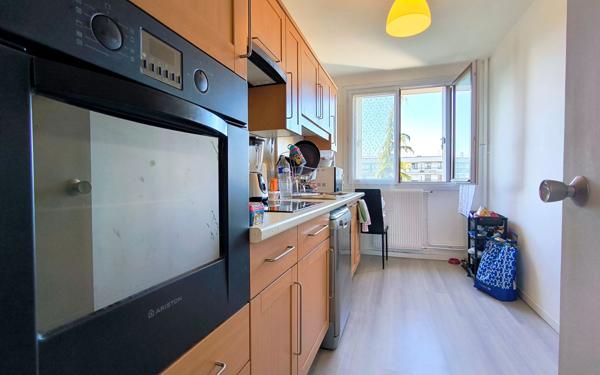 Appartement à vendre    4 pièces • 74 m2 Corbeil-Essonnes
