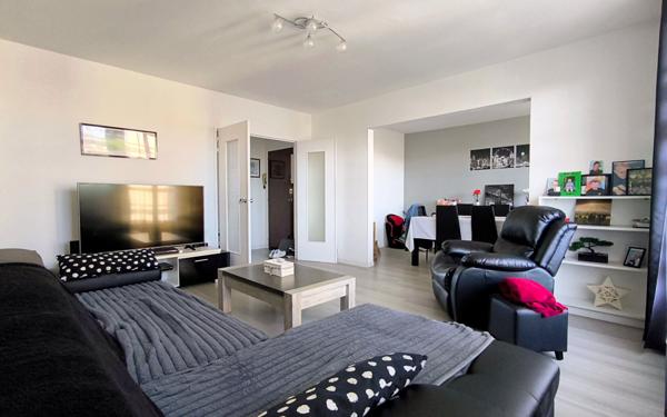 Appartement à vendre    4 pièces • 74 m2 Corbeil-Essonnes