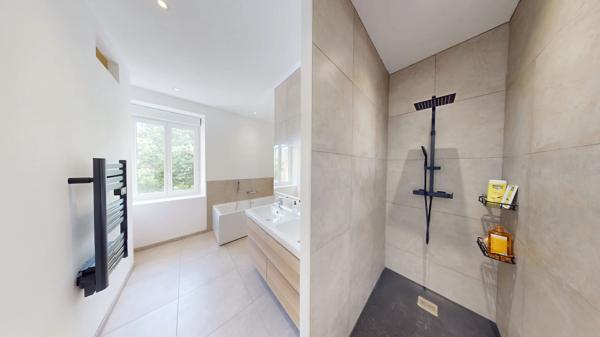 A VENDRE Maison de ville exceptionnelle MANDUEL P8