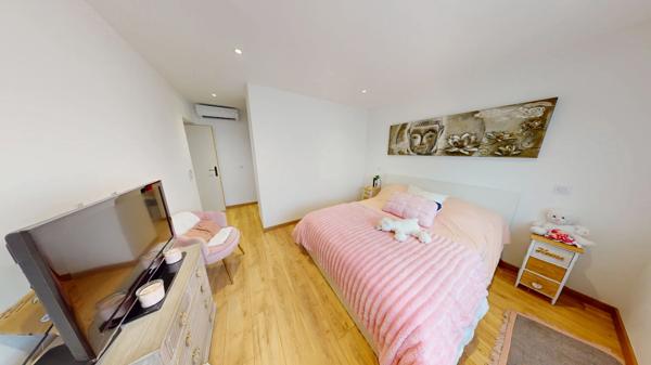 A VENDRE Maison de ville exceptionnelle MANDUEL P8