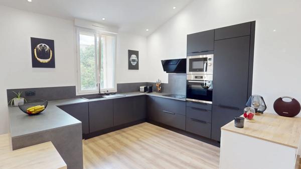 A VENDRE Maison de ville exceptionnelle MANDUEL P8